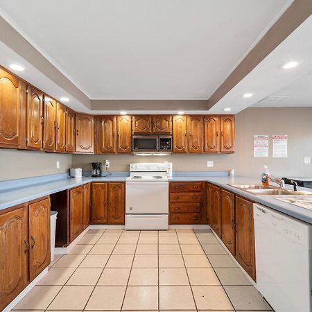 Lazy Gator House- Sleep 20- Bachelor Parties Welcome Lake Ozark Exteriör bild