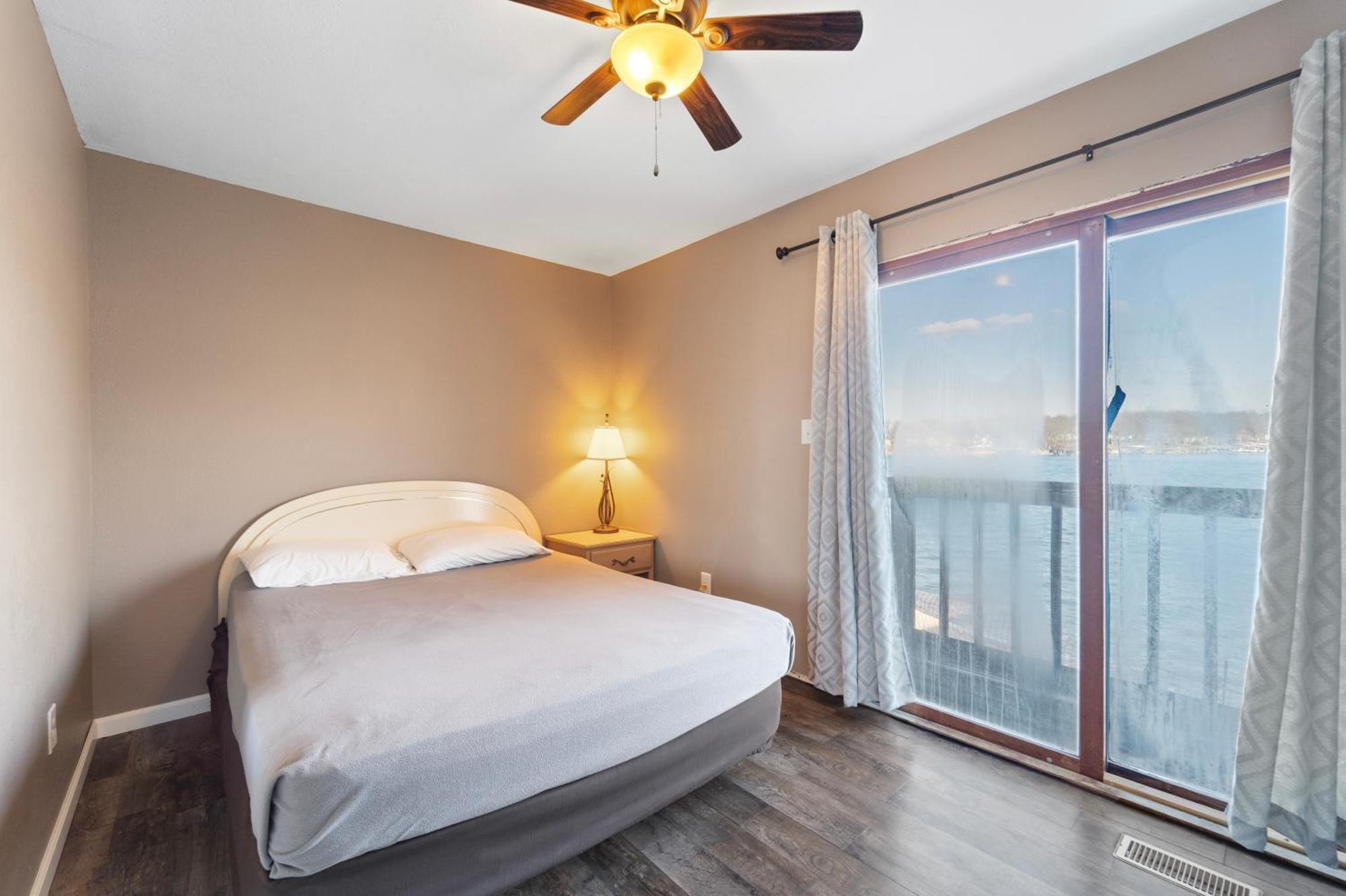 Lazy Gator House- Sleep 20- Bachelor Parties Welcome Lake Ozark Exteriör bild