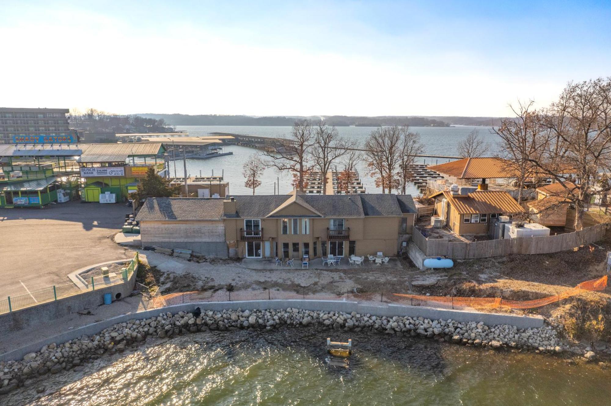 Lazy Gator House- Sleep 20- Bachelor Parties Welcome Lake Ozark Exteriör bild