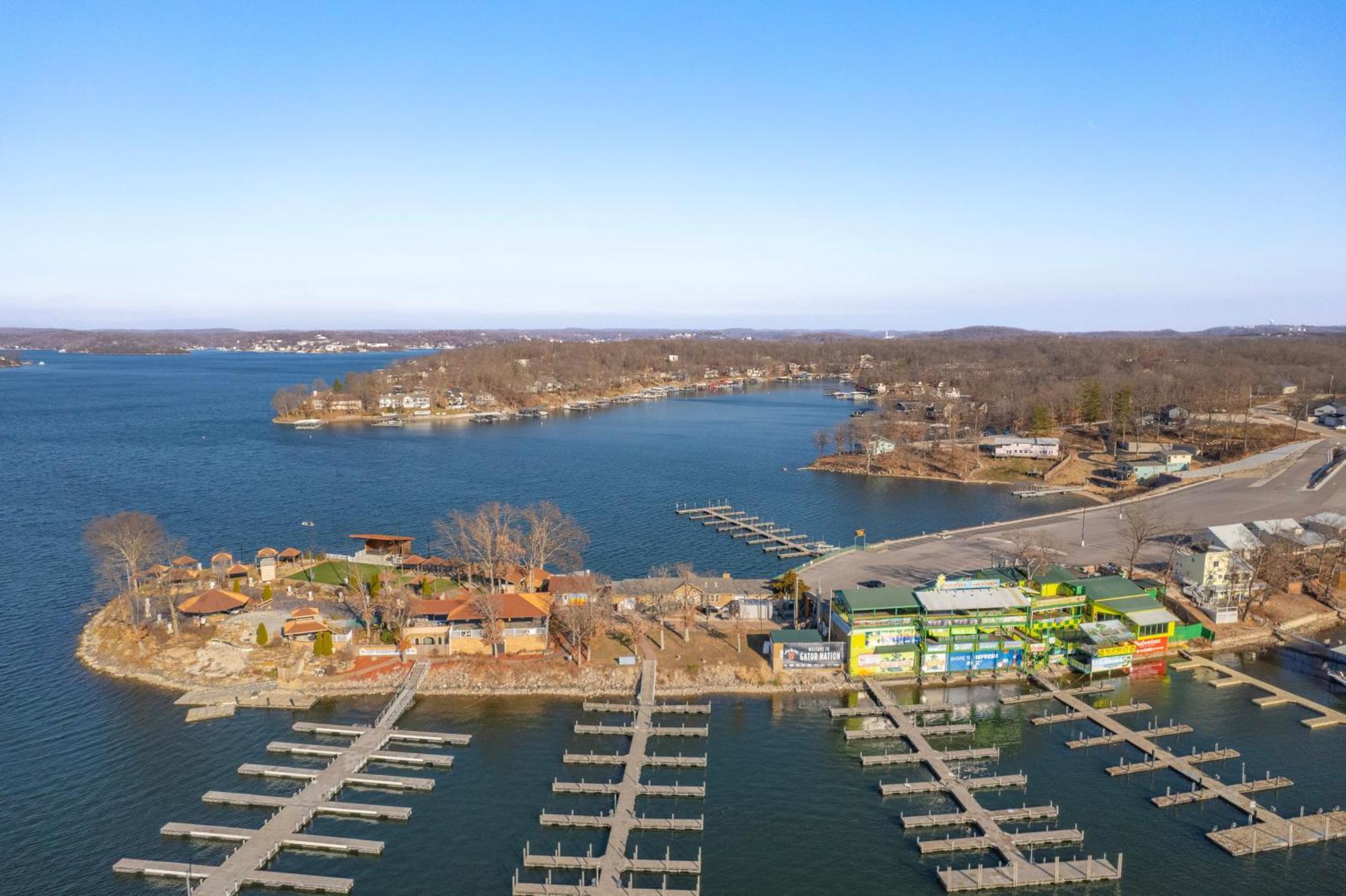 Lazy Gator House- Sleep 20- Bachelor Parties Welcome Lake Ozark Exteriör bild